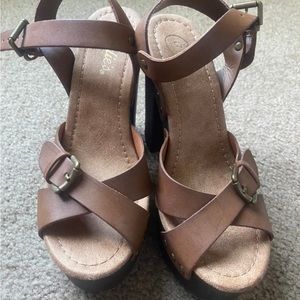Candies sandals